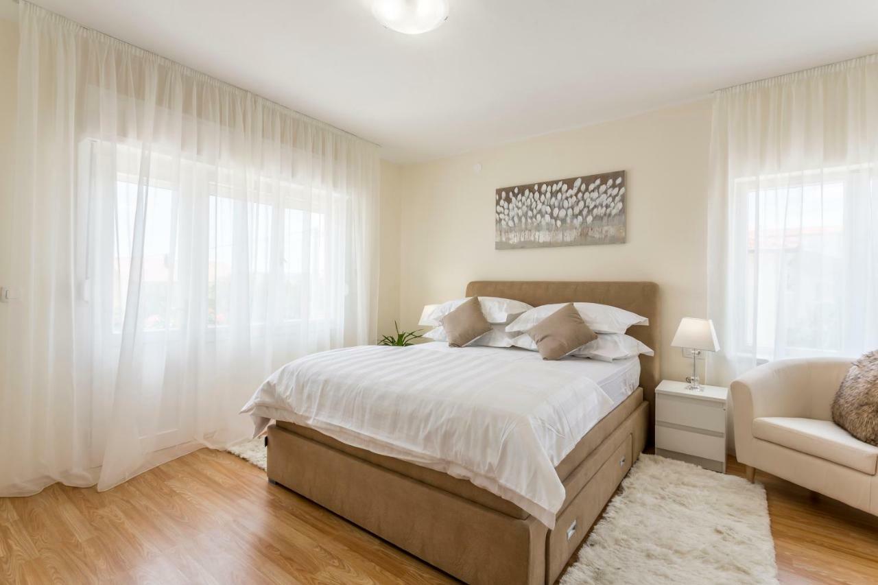 Mise Luxury Apartments Kastela Dış mekan fotoğraf