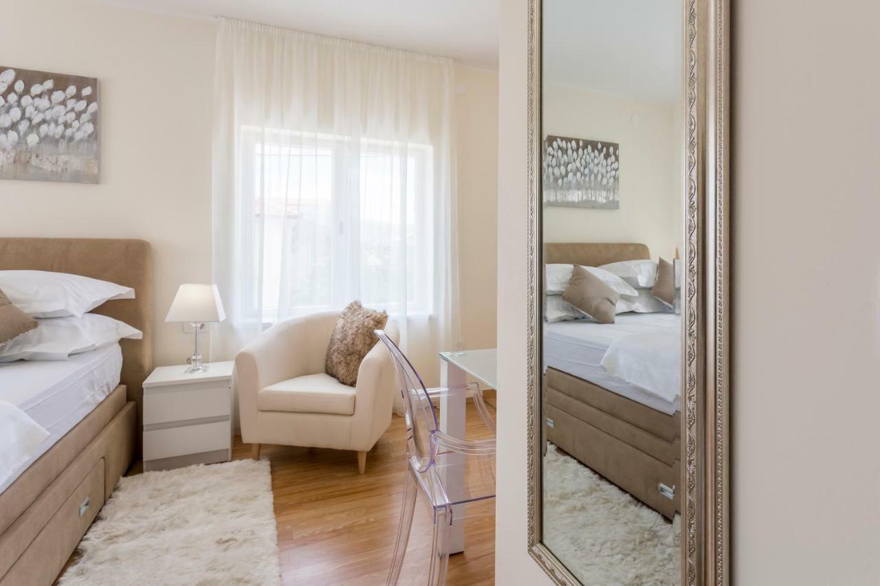 Mise Luxury Apartments Kastela Dış mekan fotoğraf