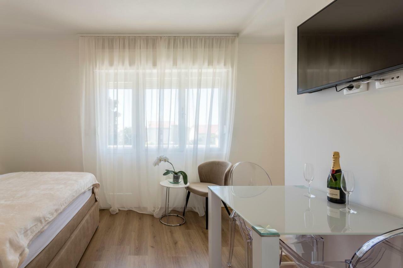 Mise Luxury Apartments Kastela Dış mekan fotoğraf