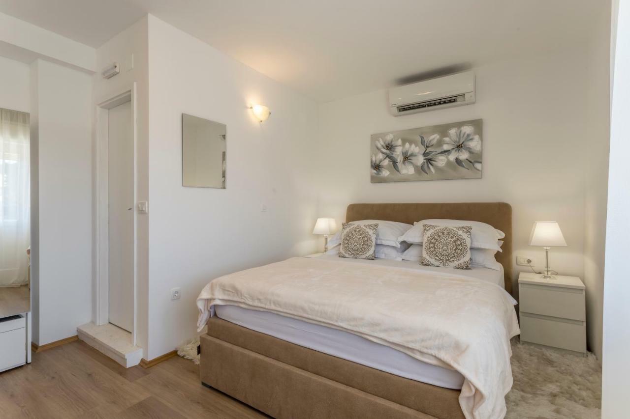Mise Luxury Apartments Kastela Dış mekan fotoğraf