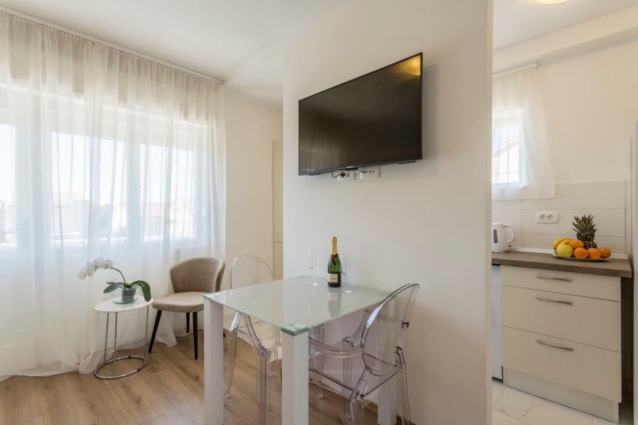 Mise Luxury Apartments Kastela Dış mekan fotoğraf